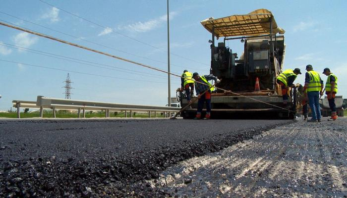 Bakı-Quba magistral yolunda təmir-bərpa işləri aparılır