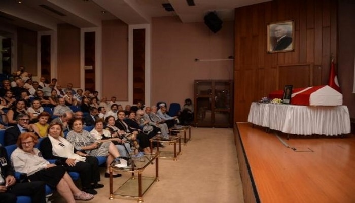 İlk kalp naklini gerçekleştiren Doktor Kemal Bayazıt için Siyami Ersek'te tören