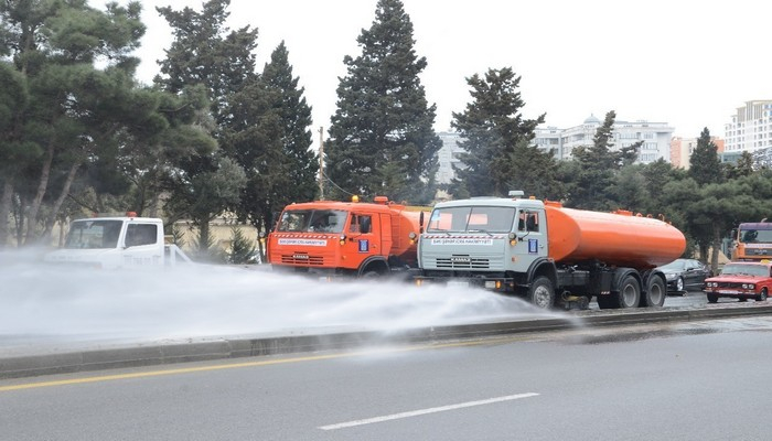 Bakının 150-dən artıq küçəsi xüsusi kimyəvi maddələrlə yuyulur