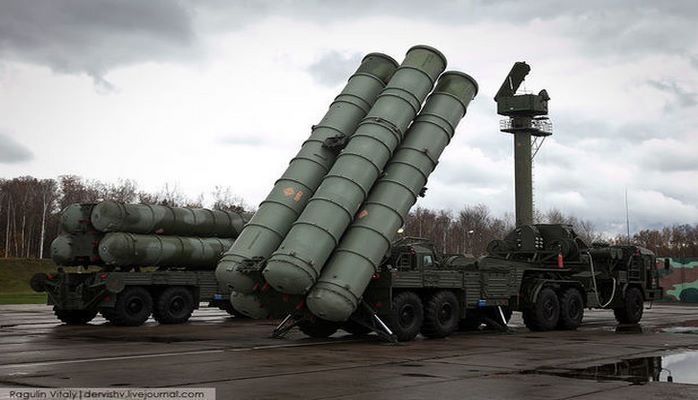 Moskva S-400-lərin Türkiyəyə göndəriləcəyi vaxtı açıqladı