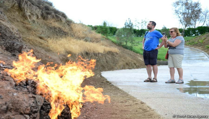 Agentlik: "Yanardağ"da ibtidai icma dövrünə aid mağaralar, bulaqlar, palçıq vulkanı, pir də var