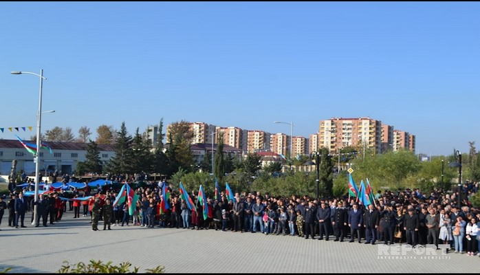 Mingəçevirdə Dövlət Bayrağı günü münasibətilə yürüş keçirilib