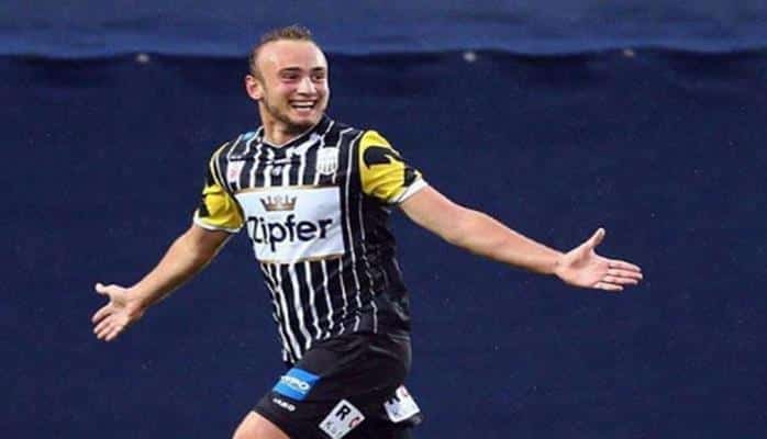 "Beşiktaş" Avstriyadan futbolçu transfer edib