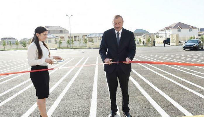 28 nömrəli tam orta məktəbin açılışı olub  Azərbaycan Prezidenti İlham Əliyev açılış mərasimində iştirak edib