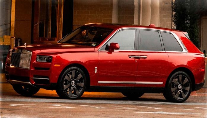 Rolls-Royce выпустил специальные версии автомобилей к году свиньи