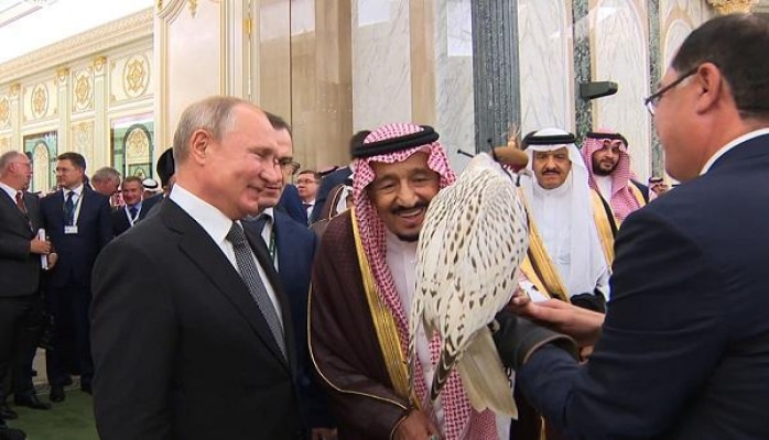 Putin Səudiyyə kralına quş hədiyyə etdi