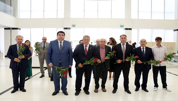AMEA-da “Heydər Əliyev İli” çərçivəsində YAP Yasamal rayon təşkilatının tədbiri keçirilib
