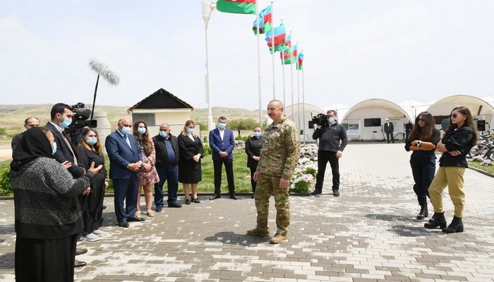 Azərbaycan Prezidenti Zəngilanın Ağalı kəndində həyata keçirilən işlərlə tanış olub