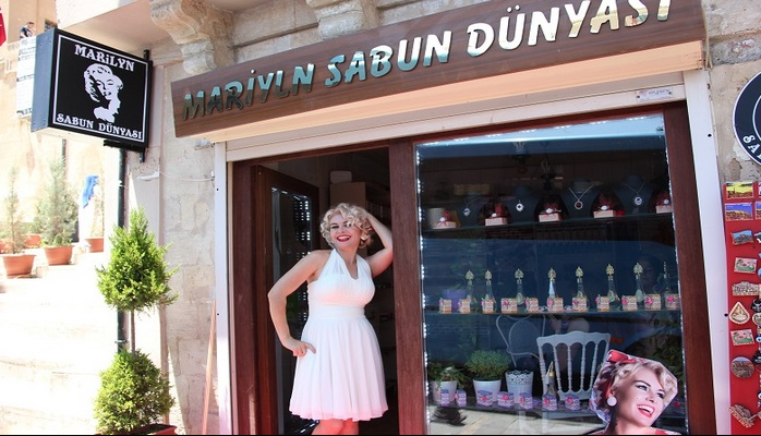 Mardin’in Yeni Fenomeni: Marilyn Mardin ve Marilyn Sabun Dünyası