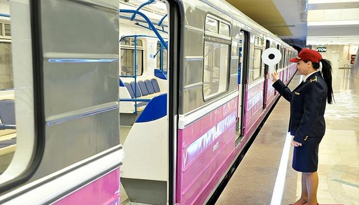 Bakı metrosundan yeni il sürprizi