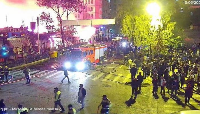 Bakıda güclü yanğına görə “28 May” stansiyası istiqamətində nəqliyyatın hərəkəti məhdudlaşdırıldı