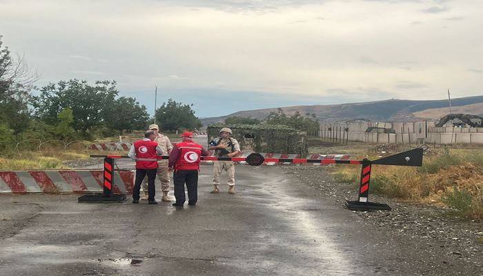 Yardım TIR-ları Ağdam-Xankəndi yolunda: Danışıqlar aparılır