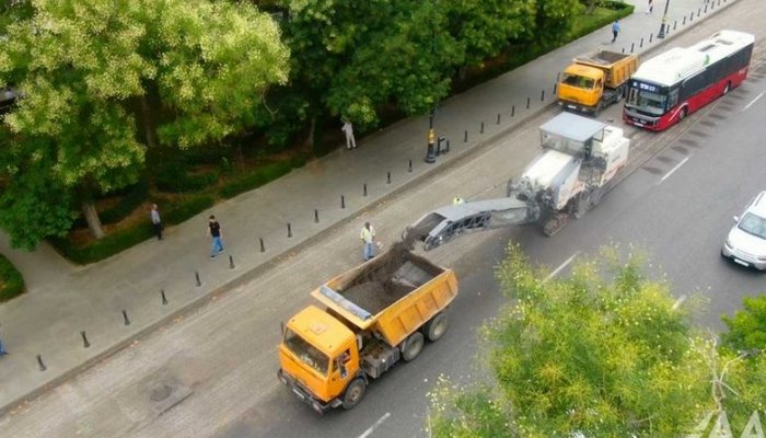 Bakının 28 May küçəsi təmir olunur