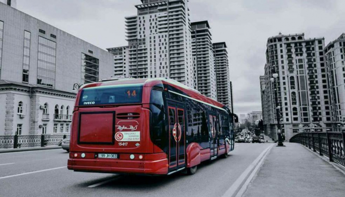 Директор школы не работает водителем в BakuBus - Бакинское транспортное агентство