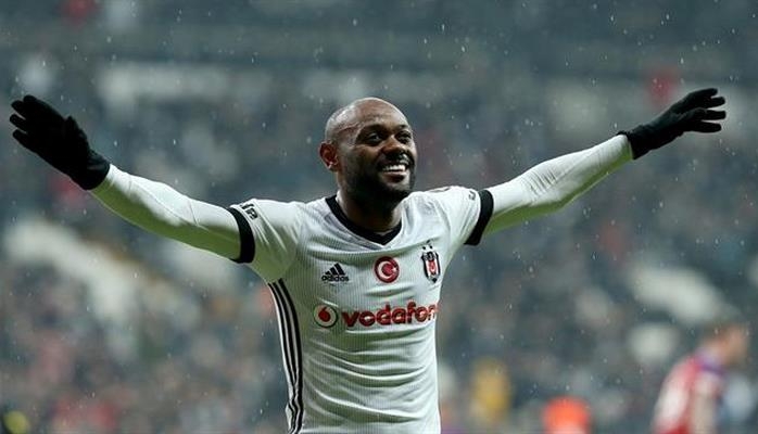 "Beşiktaş" hücumçusunu qapıçı ilə dəyişir