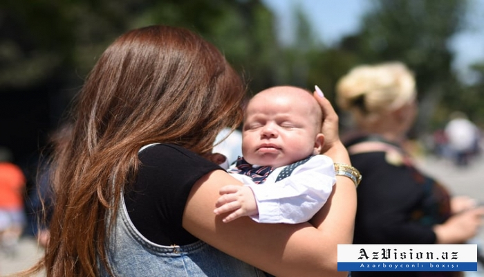 Azərbaycanda hər gün təxminən 427 uşaq dünyaya gəlir