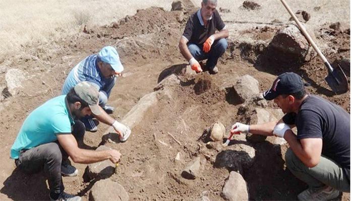 Yardımlıda rayonu ərazisində tunc-ilk dəmir dövrünə aid yeni kurqanlar aşkar edilib