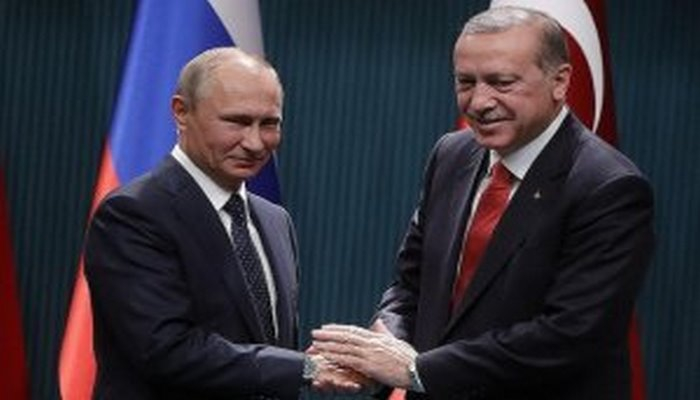 Putinlə Ərdoğan arasında “ayaqüstü” söhbət