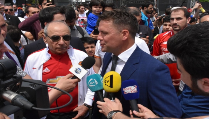 İngiltərə futbolunun əfsanəsi: "Bakı çox inkişaf edib, gözəlləşib, müasirləşib"