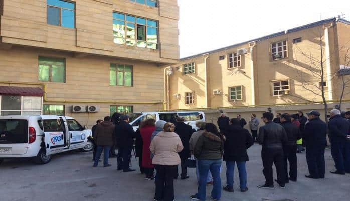 Bakıda çoxmərtəbəli yaşayış binası sakinləri üçün “Kütləvi çıxarış” kampaniyası keçirildi