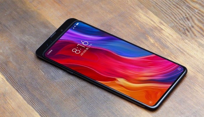 Xiaomi Mi Mix 3-ün real fotosu təqdim olundu