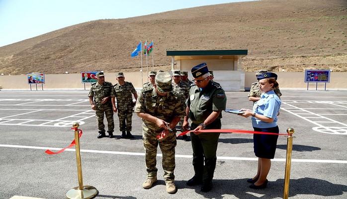 Müdafiə Naziri cəbhəboyu zonada yeni hərbi hissəsinin açılışını etdi