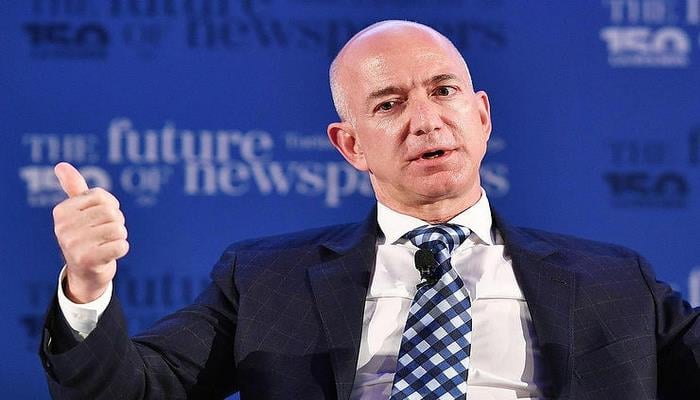 Amazon qurucusu iqlim dəyişikliyi ilə mübarizəsi üçün 10 milyard dollar yardım edəcək