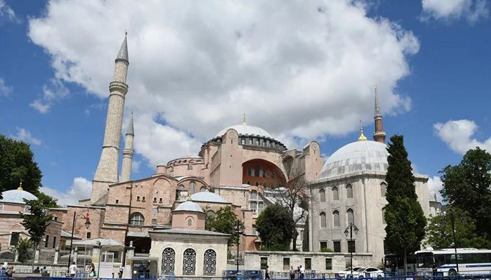 Dünyanın gözü İstanbulda olacaq – Ayasofya camisi üçün tarixi gün gəldi