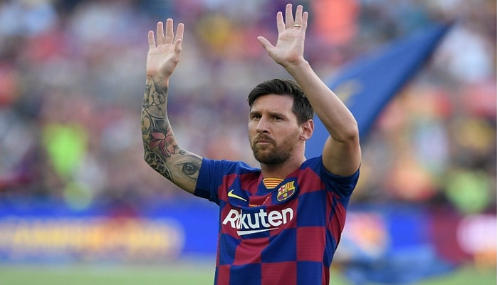 Messi karyerasında yalnız bir futbolçudan forma istəyib