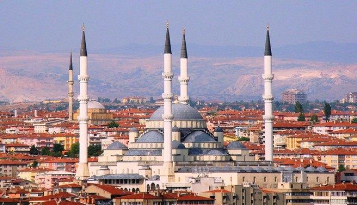 Avropa Türkiyənin pulunu belə kəsir - Ekspert açıqladı