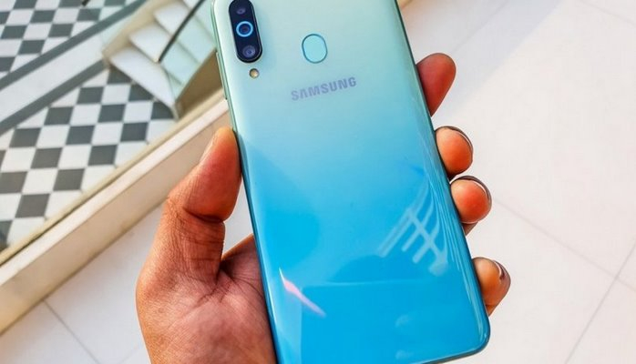 Yeni Samsung Galaxy M50 yaxın günlərdə təqdim olunacaq