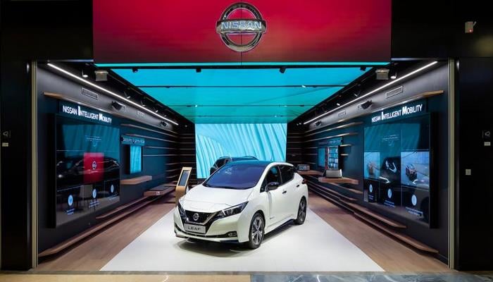 Компания Nissan открыла в Лондоне первый виртуальный шоу-рум City Hub