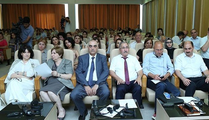 “Qlobal ərzaq təhlükəsizliyində bitki genetik ehtiyatlarının rolu” mövzusunda seminar keçirilib