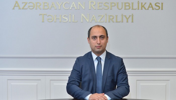 Emin Əmrullayev Sahil Babayevin müşavirini nazirliyə gətirdi