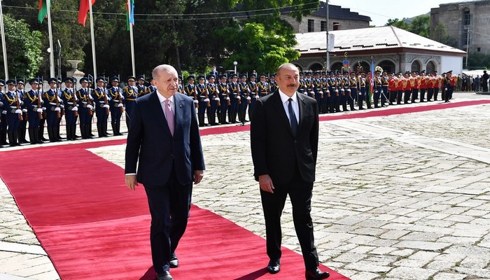 Ərdoğan Azərbaycan Prezidentini Zəfər Günü münasibətilə təbrik edib