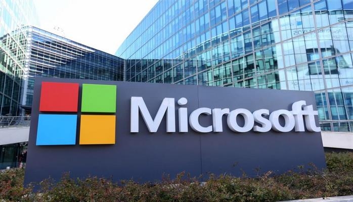 “Microsoft” kapitallaşma dəyərinə görə “Google”u geridə qoymağa nail olub