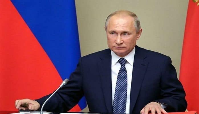 Путин наградил гендиректора издательства "Азербайджан" медалью Пушкина