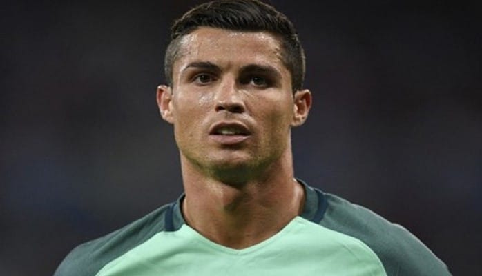 Ronaldo 200 milyonluq təklifə “yox” dedi