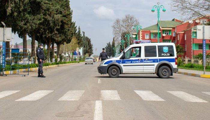 В Баку сокращается количество постов в связи с карантинным режимом