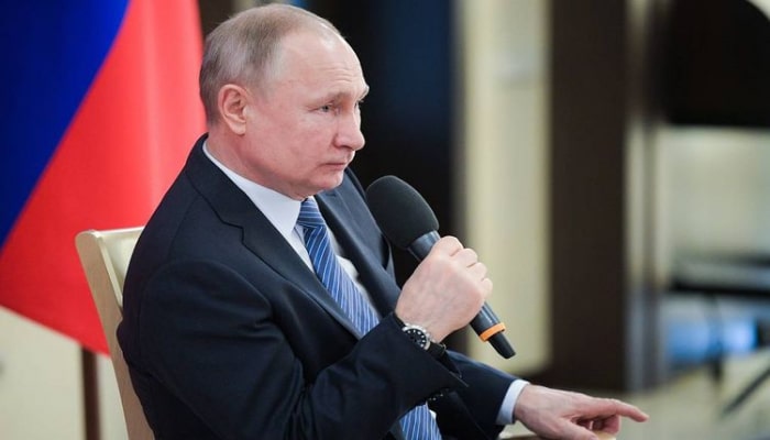 Putin: “Ümid edirəm ki, koronavirusla bağlı vəziyyət iki-üç aydan daha tez düzələcək”