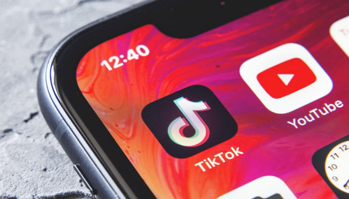 “YouTube” “TikTok”a rəqib proqram istifadəyə verəcək