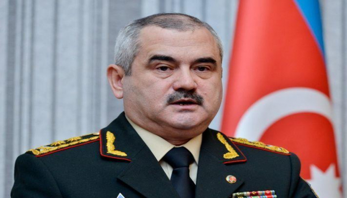 General iki rəisi işdən çıxardı