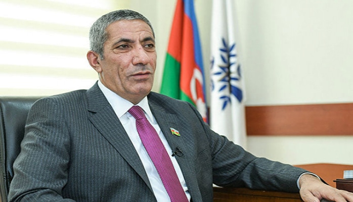 Siyavuş Novruzov parlamentin buraxılmasından danışdı