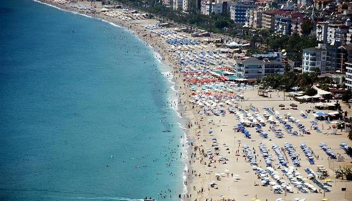 Kimse inanamadı... Turist sayısı resmen uçtu