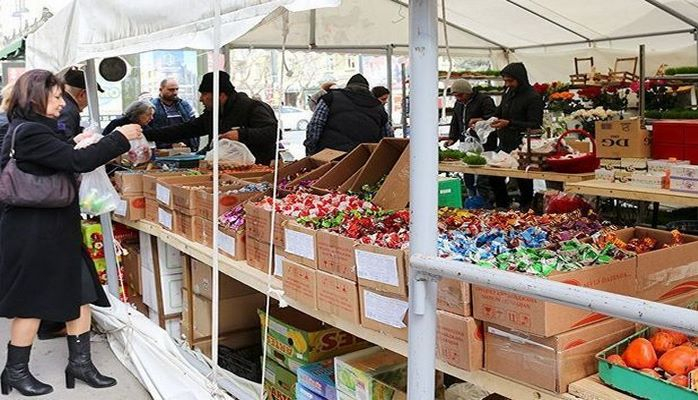 Довольны ли бакинцы ценами на новрузовских ярмарках