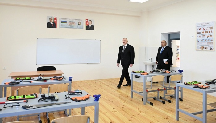 İlham Əliyev Ağdamda Kəngərli kənd tam orta məktəbinin binasının açılışında iştirak edib