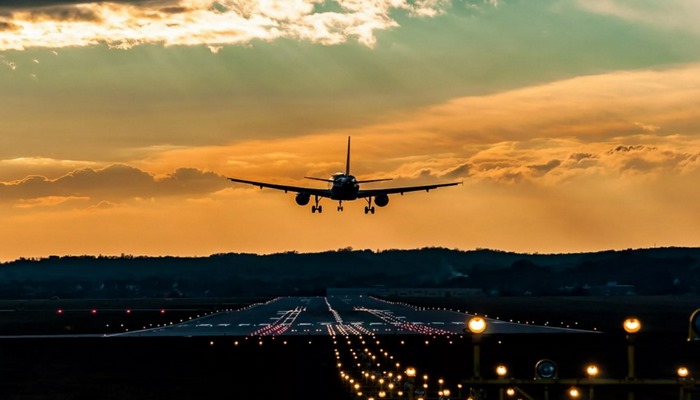 İran üzərində hava məkanının bağlanması səbəbindən bir sıra təyyarələr Bakı Aeroportuna enib