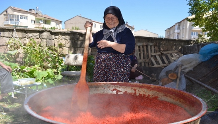 Kayseri'de ev salçası mesaisi başladı