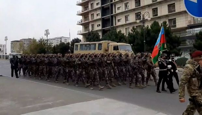 Kürşad Zorlu Bakıda hərbi parada hazırlıq görüntülərini paylaşdı