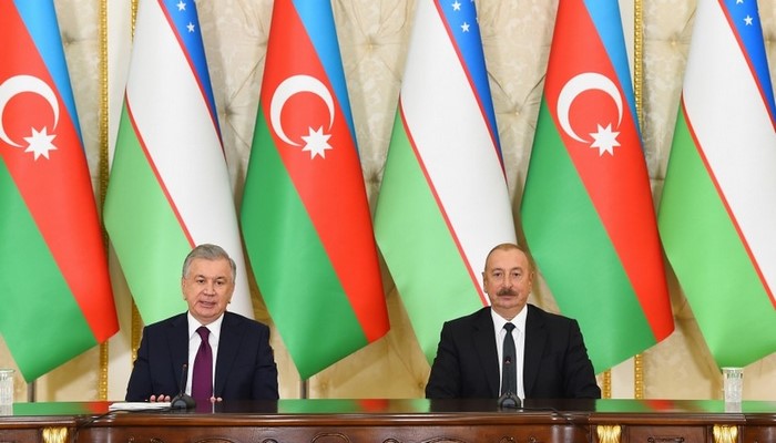 Şavkat Mirziyoyev: "Azərbaycan ilə Özbəkistan arasında aviareyslərin sayının artırılması barədə razılığa gəldik"